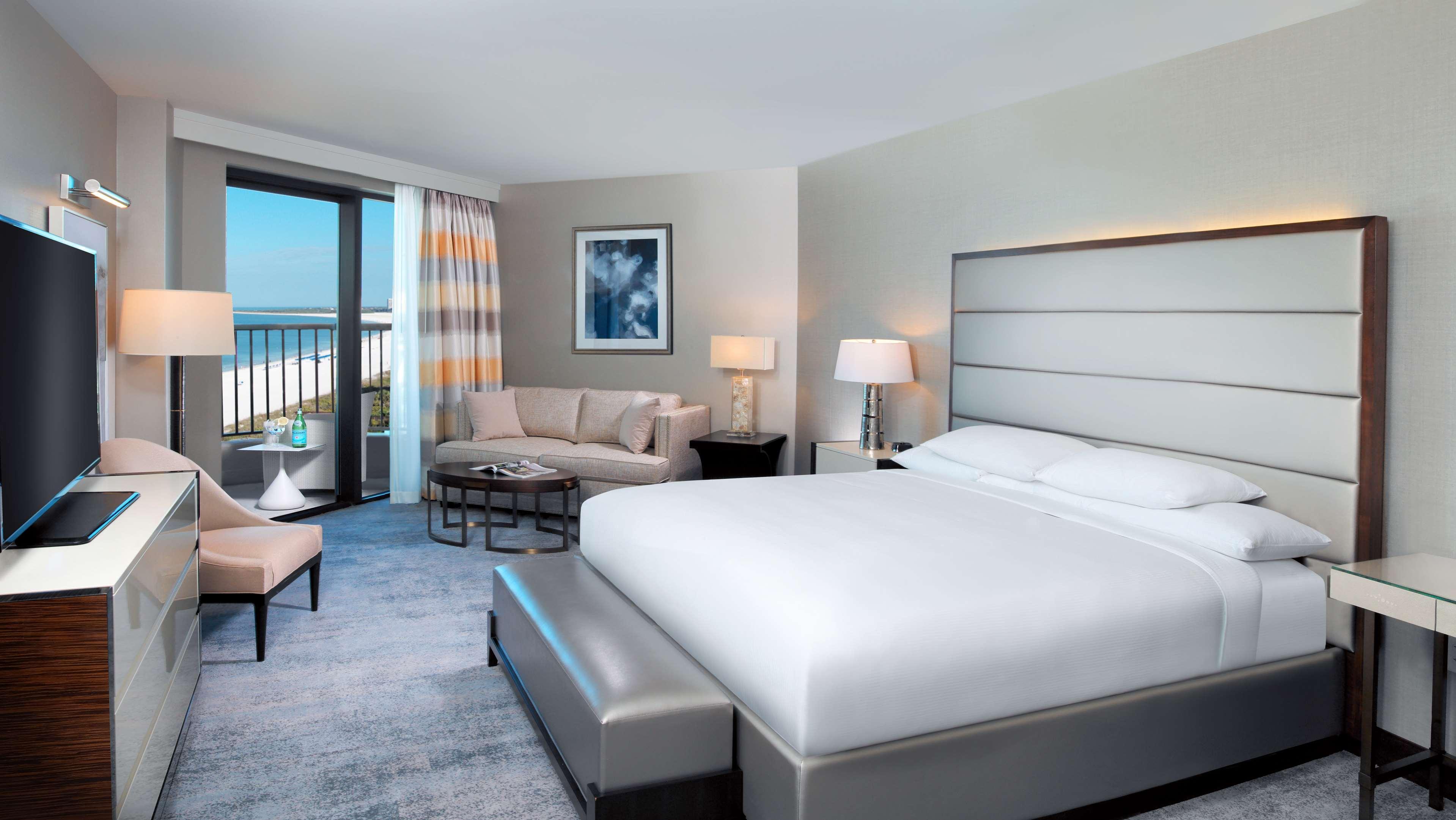 Hilton Marco Island Beach Resort And Spa Екстериор снимка