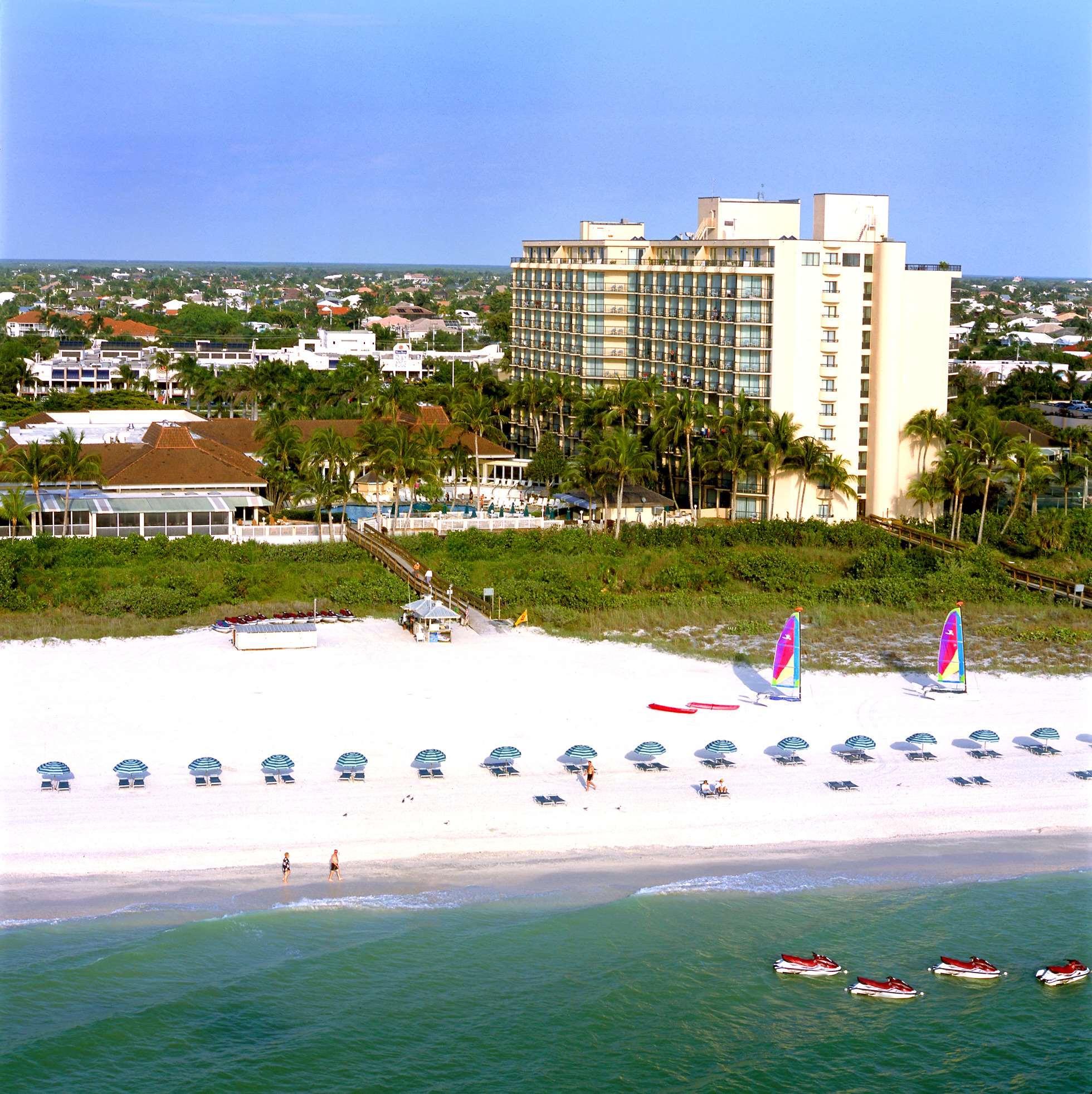 Hilton Marco Island Beach Resort And Spa Ресторант снимка