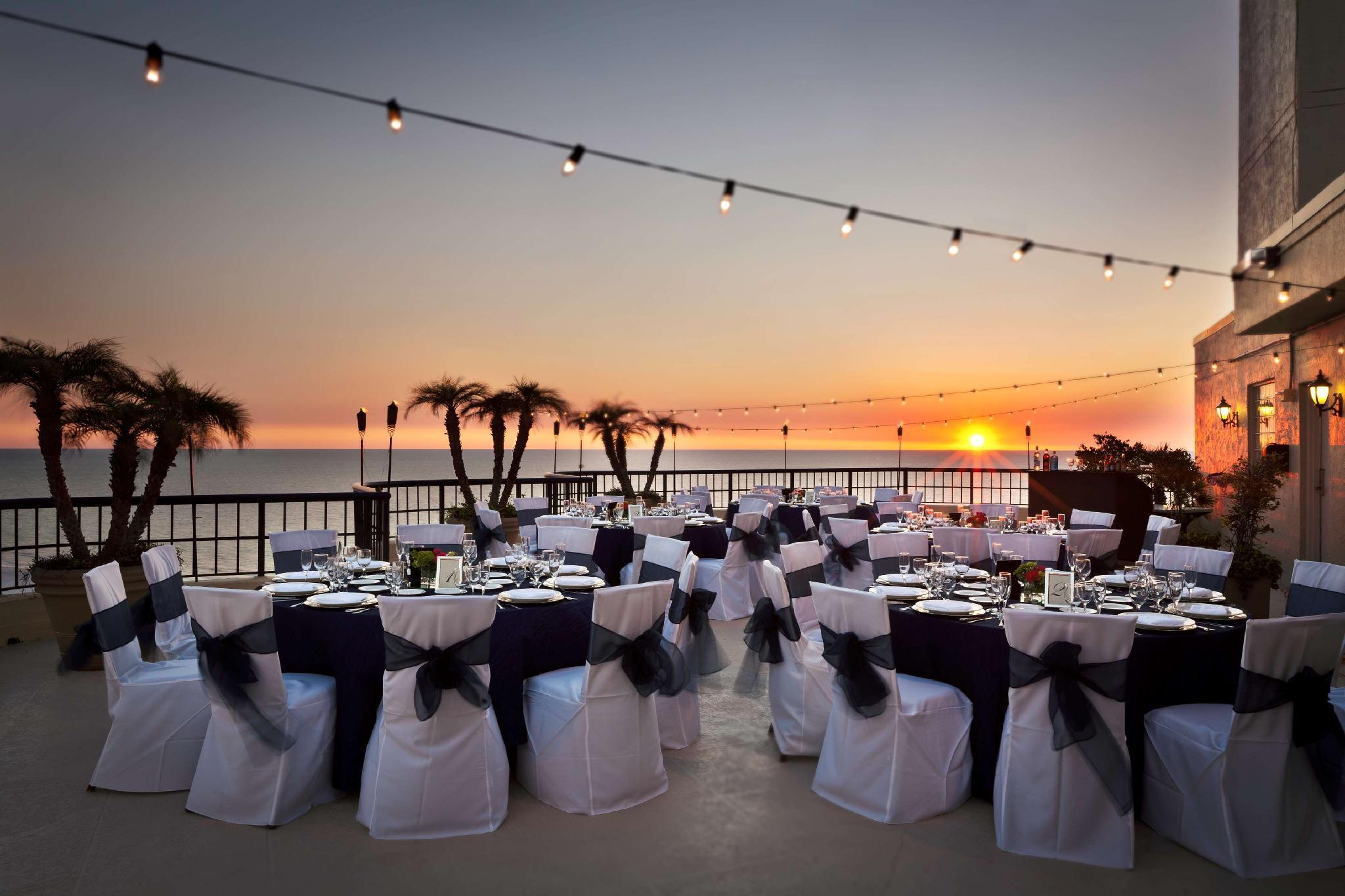 Hilton Marco Island Beach Resort And Spa Ресторант снимка