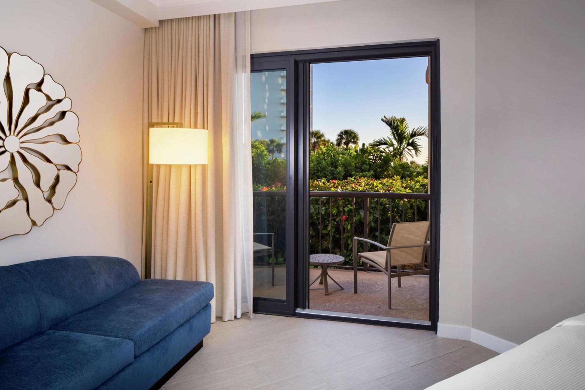 Hilton Marco Island Beach Resort And Spa Екстериор снимка